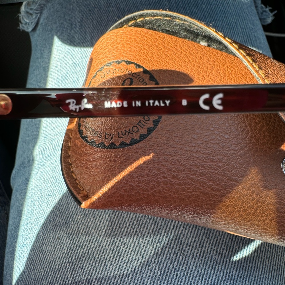 Ray bans - Picture 2 of 3